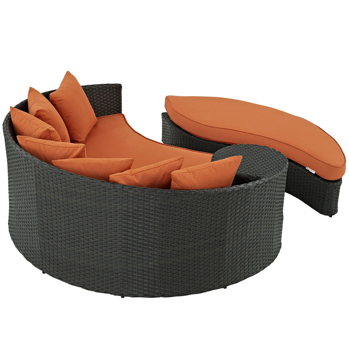 Sojourn Outdoor Patio Sunbrella® Daybed