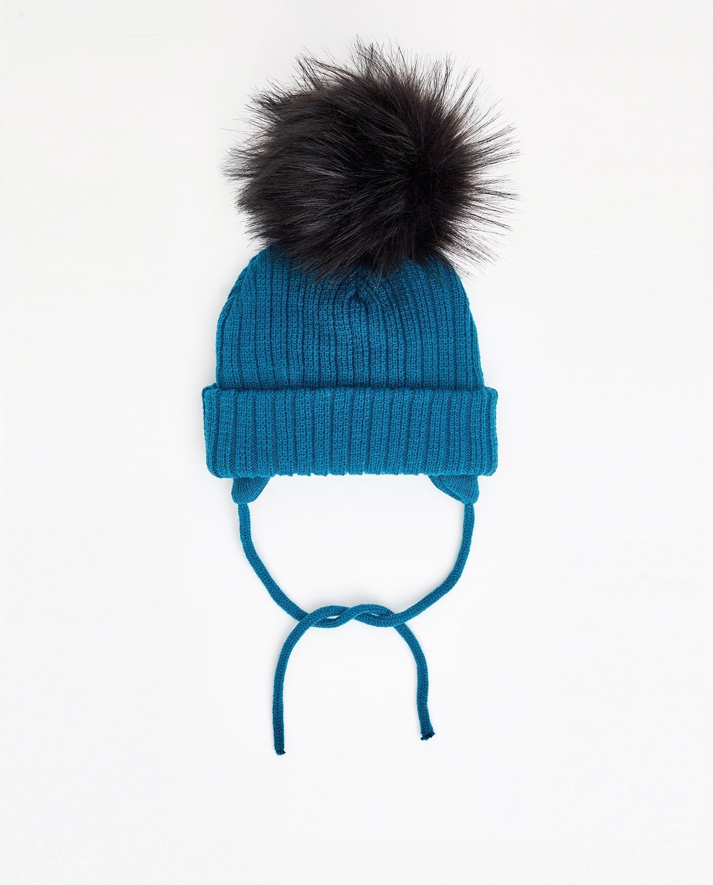 Bonnet en tricot turquoise