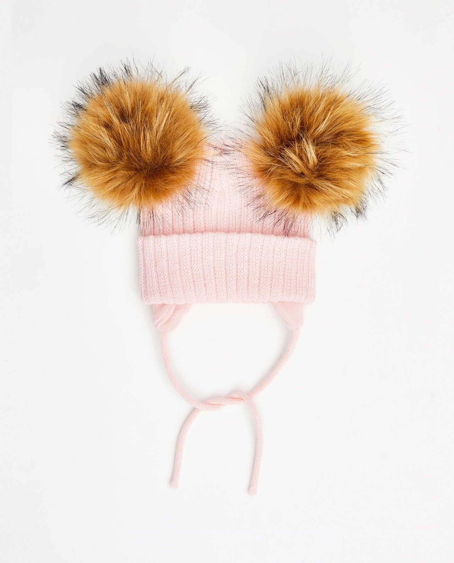 Bonnet en tricot avec ours en peluche - pompon végétalien