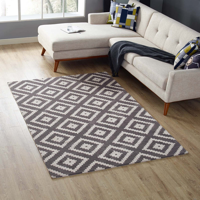 Alika Abstract Diamond Trellis Area Rug