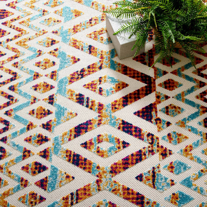 Reflect Tamako Diamond and Chevron Moroccan Trellis Indoor / Outdoor Area Rug