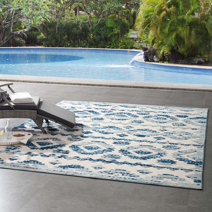 Reflect Takara Abstract Diamond Moroccan Trellis Indoor and Outdoor Area Rug