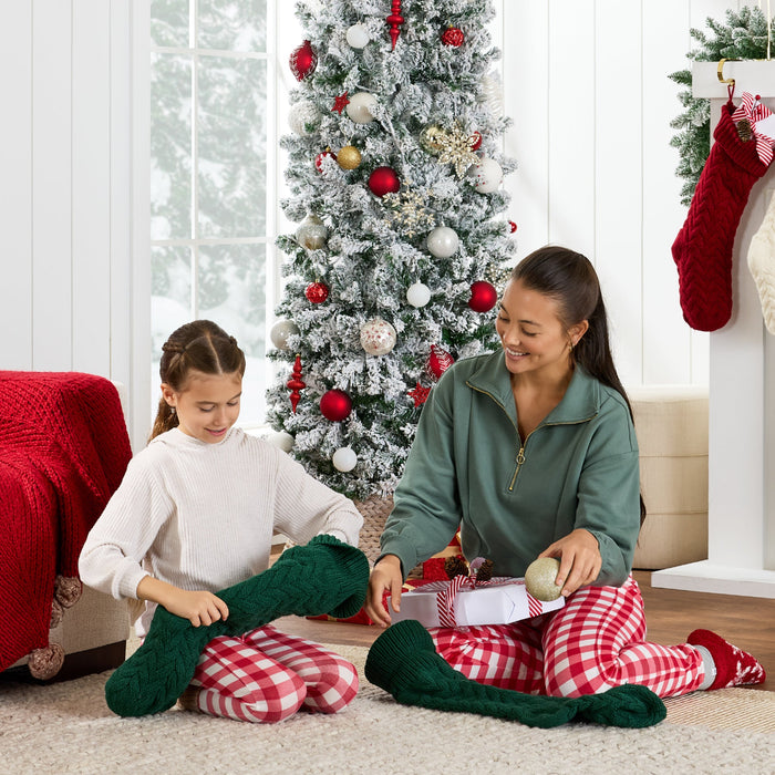 Sapin de Noël artificiel floqué de neige avec support